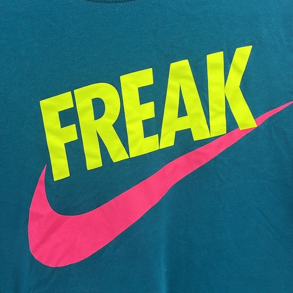 Nike “FREAK” Dri-Fit T-Shirt size XL - Picture 2 of 6